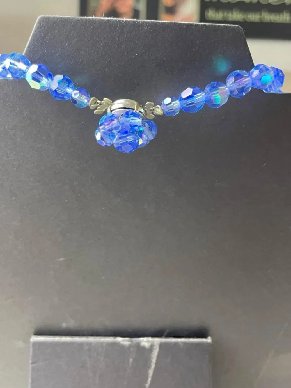 VTG Sparkling Blue Faceted Crystal Glass Beads Long Necklace Decorative Clasp